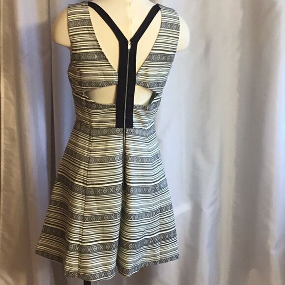 Open back dress with statement silver zipper, skater style skirt in size medium - Picture 8 of 12